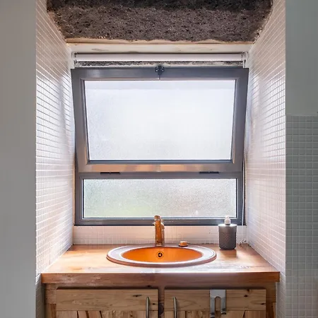 Castanheiro's Place Апартаменты Понта-Делгада