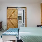 Castanheiro's Place